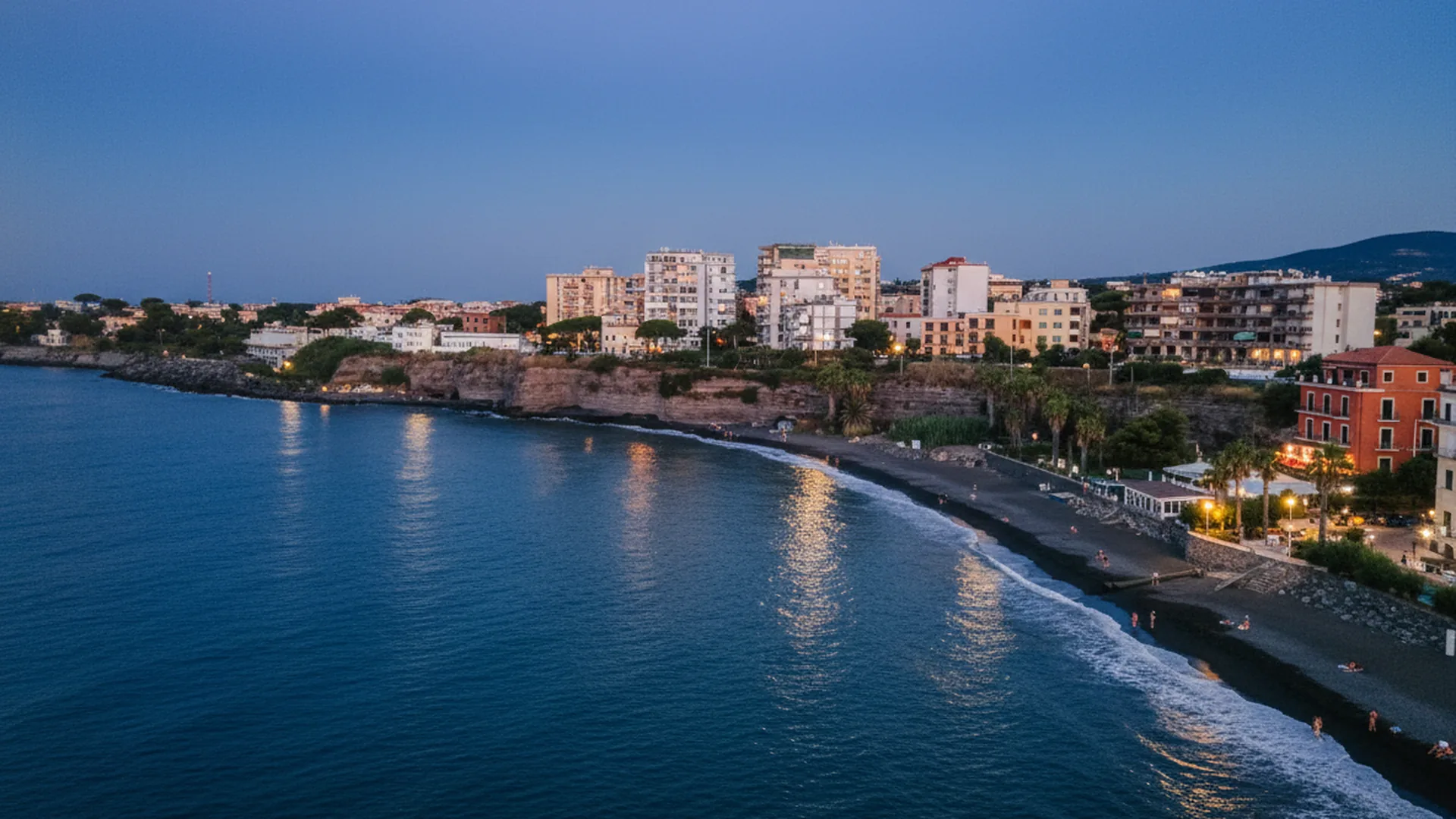 Spiaggia di Torre Annunziata — Torre Annunziata (Campania)
